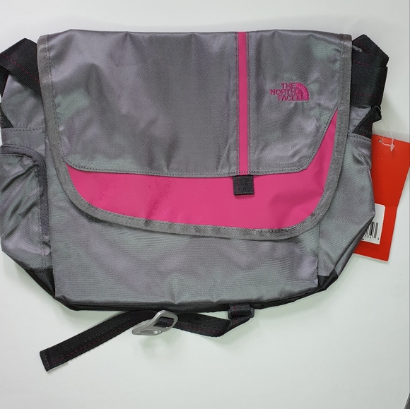 The North Face Handbags - The North Face Water Proof Messenger Bag NWT